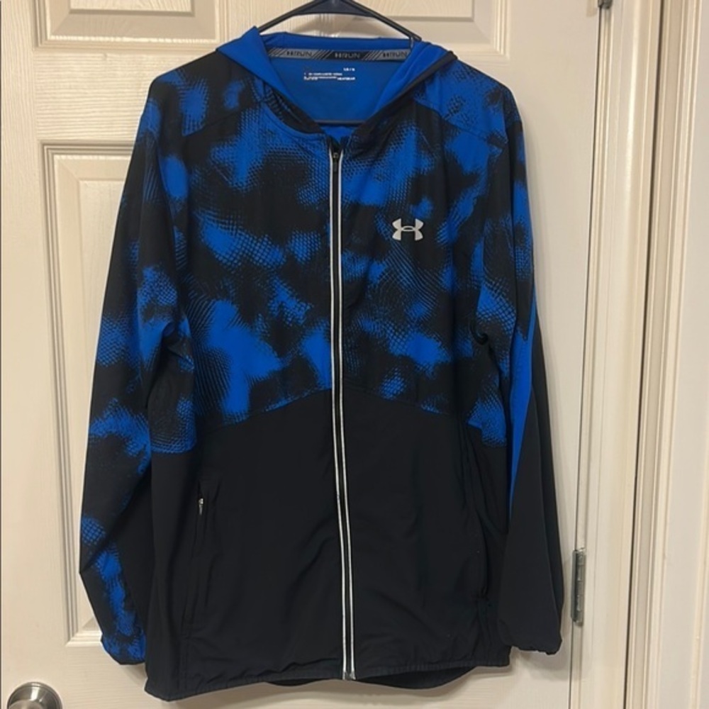 Under Armour Blue and Black reflective running jacket